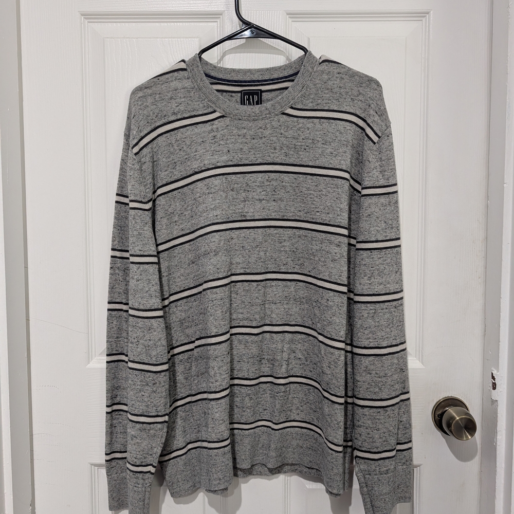 GAP Men's Gray Striped Sweater